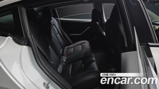 Tesla Model 3 RWD 2022 — фото 11