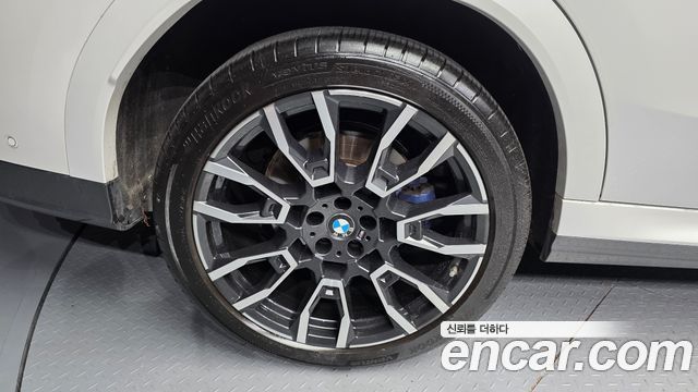 BMW X6 (G06) xDrive40i M Sport 2024 — фото 5