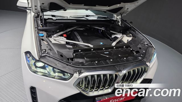 BMW X6 (G06) xDrive40i M Sport 2024 — фото 6