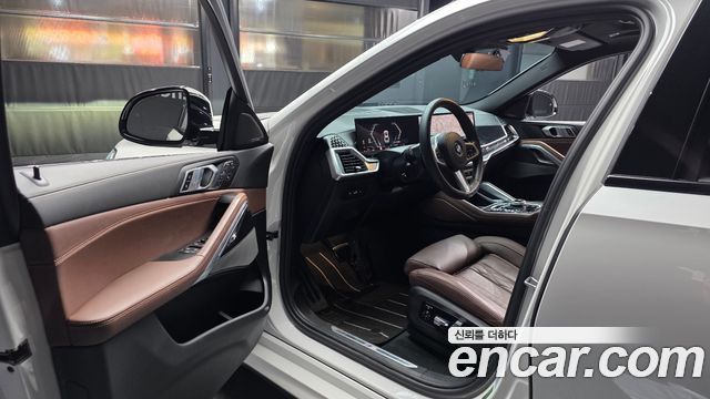BMW X6 (G06) xDrive40i M Sport 2024 — фото 10