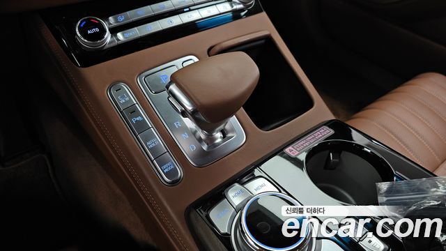 Genesis G90 5.0 AWD Limousine Prestige 2020 — фото 9