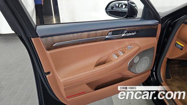 Genesis G90 5.0 AWD Limousine Prestige 2020 — фото 24