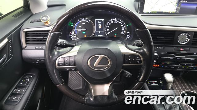 Lexus RX450h (IV) Executive 2017 — фото 13