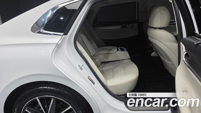 Hyundai Grandeur (IG) 2.5 Le Blanc 2023 — фото 12