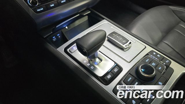 Genesis G80 3.3 GDI Premium Luxury 2017 — фото 9