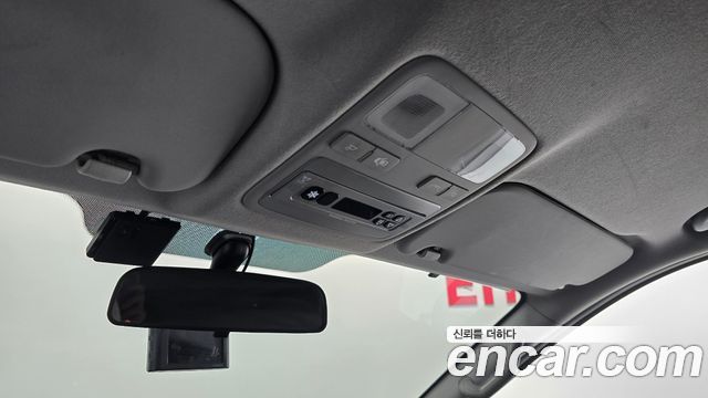 Hyundai Grand Starex Freezer car 2020 — фото 34
