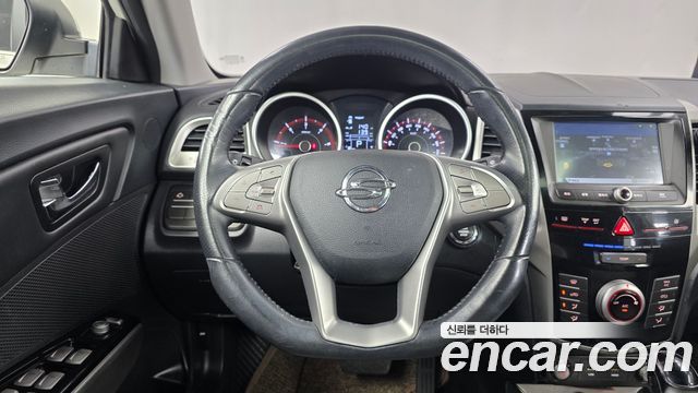 KG Mobility (SsangYong) Tivoli Diesel LX 2WD 2016 — фото 13