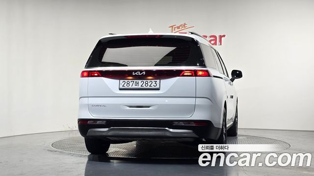 Kia Carnival (IV) Gasoline 9-Seater Noblesse 2023 — фото 4