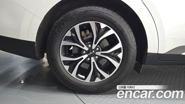 Kia Carnival (IV) Gasoline 9-Seater Noblesse 2023 — фото 5