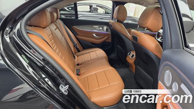 Mercedes-Benz E-Class (W213) E350 4MATIC AMG Line 2019 — фото 12