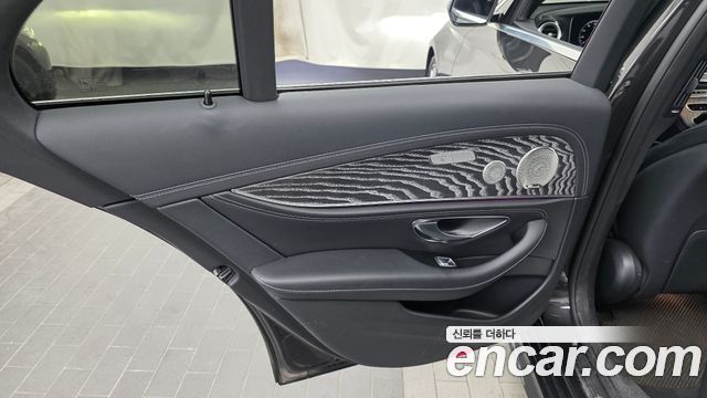 Mercedes-Benz E-Class (W213) E350 4MATIC AMG Line 2021 — фото 25
