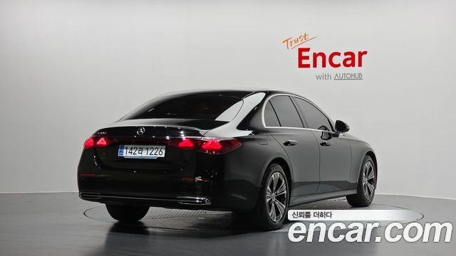 Mercedes-Benz E-Class (W214) E200 Avantgarde 2025 — фото 2