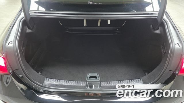 Mercedes-Benz E-Class (W214) E200 Avantgarde 2025 — фото 19