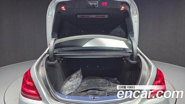 Mercedes-Benz S-Class (W222) S560L 4MATIC 2020 — фото 24