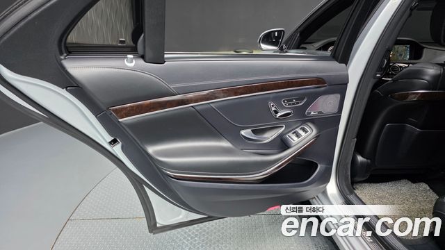 Mercedes-Benz S-Class (W222) S560L 4MATIC 2020 — фото 31