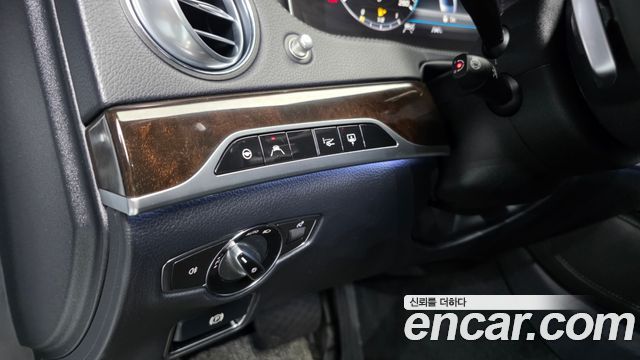 Mercedes-Benz S-Class (W222) S560L 4MATIC 2020 — фото 36