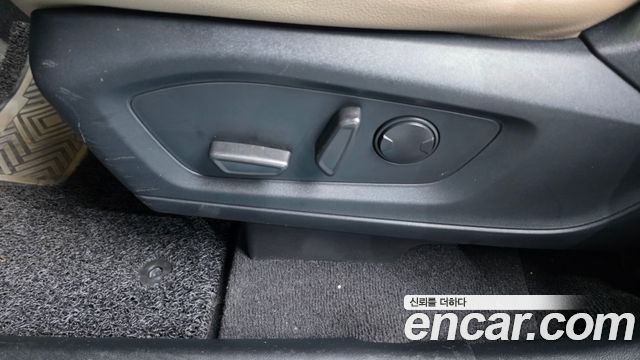 Ford Explorer (VI) 3.0 PHEV 2021 — фото 19