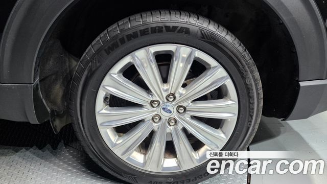 Ford Explorer (VI) 3.0 PHEV 2021 — фото 21