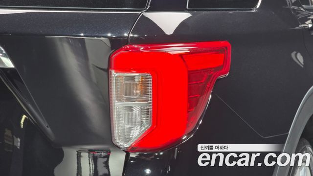 Ford Explorer (VI) 3.0 PHEV 2021 — фото 23