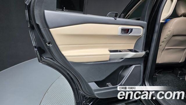 Ford Explorer (VI) 3.0 PHEV 2021 — фото 25