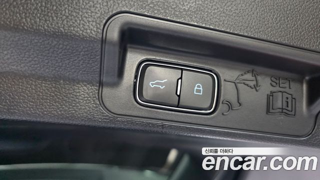 Ford Explorer (VI) 3.0 PHEV 2021 — фото 27