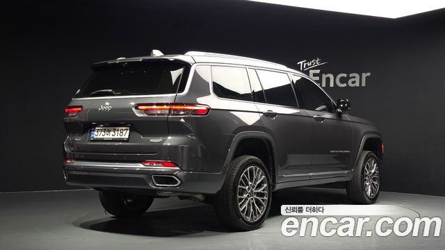 Jeep Grand Cherokee (WL) L 3.6 Summit Reserve 2023 — фото 2