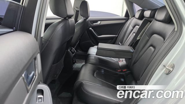 Audi A4 2.0 TFSI Quattro Dynamic B8 2013 — фото 12