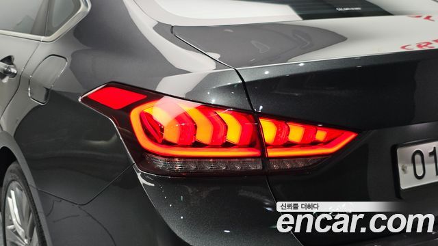 Genesis G80 3.3 GDI AWD Prestige 2019 — фото 23