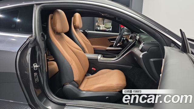 Mercedes-Benz CLE-Class (C236) CLE200 Coupe 2024 — фото 11