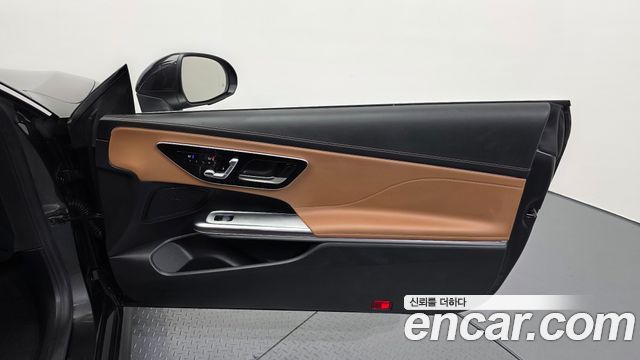 Mercedes-Benz CLE-Class (C236) CLE200 Coupe 2024 — фото 25