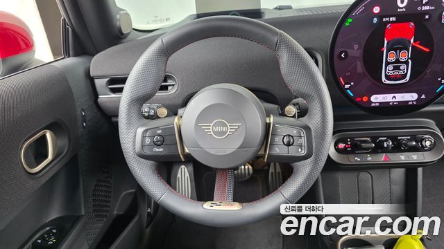 MINI Cooper S (IV) JCW 2025 — фото 13