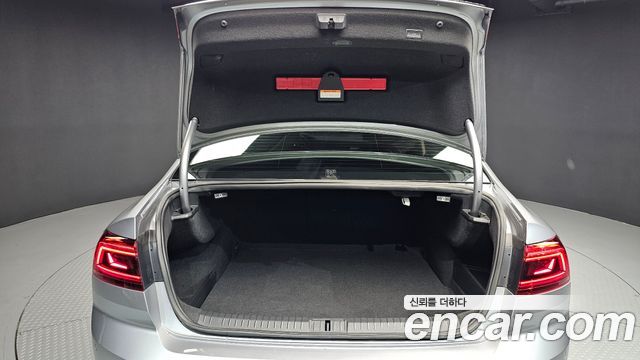 Volkswagen Passat GT (B8) 2.0 TDI 4Motion Prestige 2021 — фото 20