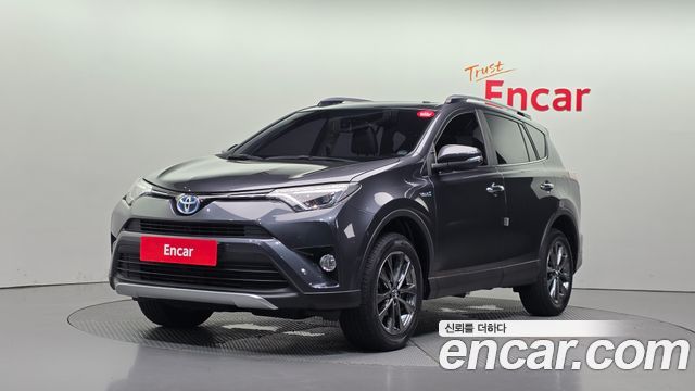 Toyota RAV4 2.5 4WD Hybrid 4th 2018 — фото 1