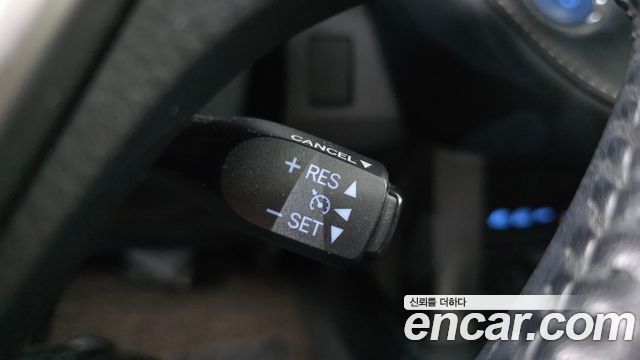 Toyota RAV4 2.5 4WD Hybrid 4th 2018 — фото 35