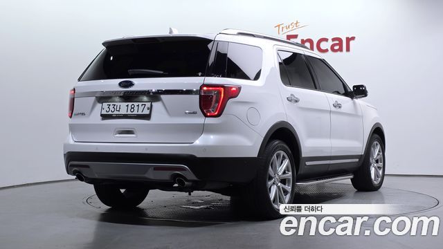 Ford Explorer 2.3 Limited 4WD 5th 2017 — фото 2