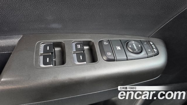 Kia Sportage The Bold Diesel 2.0 2WD Prestige 2020 — фото 39