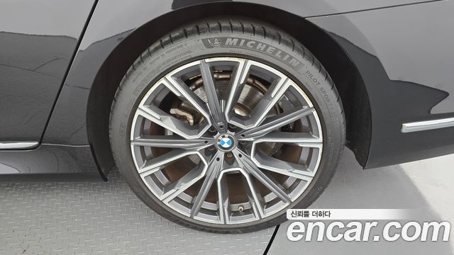 BMW 7 Series (G11) 730Ld xDrive M Sport 2021 — фото 27