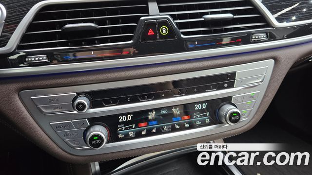 BMW 7 Series (G11) 730Ld xDrive M Sport 2021 — фото 38