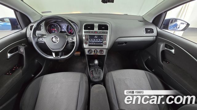 Volkswagen Polo 1.4 TDI R-Line 5th 2016 — фото 7