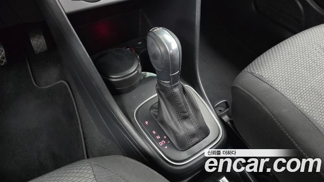 Volkswagen Polo 1.4 TDI R-Line 5th 2016 — фото 9