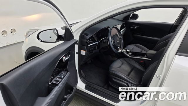 Kia Niro EV Prestige 2022 — фото 10
