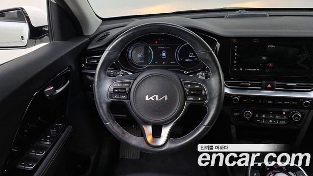 Kia Niro EV Prestige 2022 — фото 16
