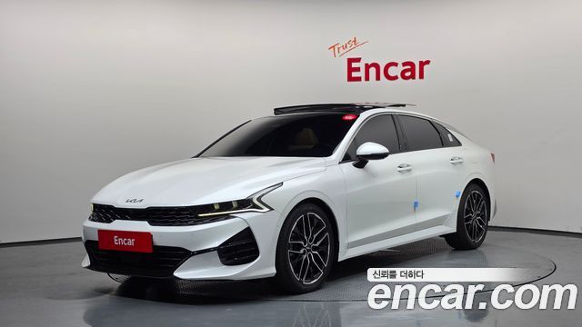Kia K5 (III) 1.6 Turbo Signature 2023 — фото 1