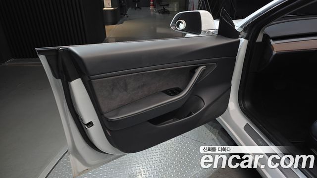Tesla Model 3 Long Range AWD 2020 — фото 24