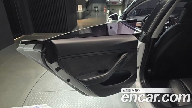 Tesla Model 3 Long Range AWD 2020 — фото 25