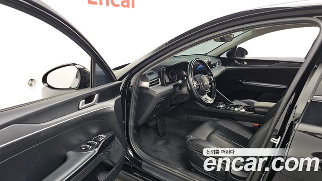 Kia K5 (III) 2.0 Trendy 2023 — фото 10
