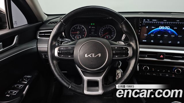 Kia K5 (III) 2.0 Trendy 2023 — фото 13