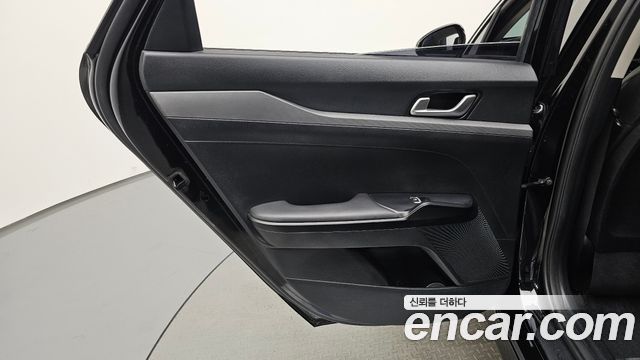Kia K5 (III) 2.0 Trendy 2023 — фото 25