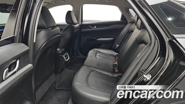 Kia K5 (III) 2.0 Trendy 2023 — фото 26