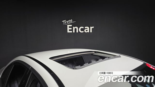 Mercedes-Benz E-Class (W213) E220d 4MATIC AMG Line 2022 — фото 36